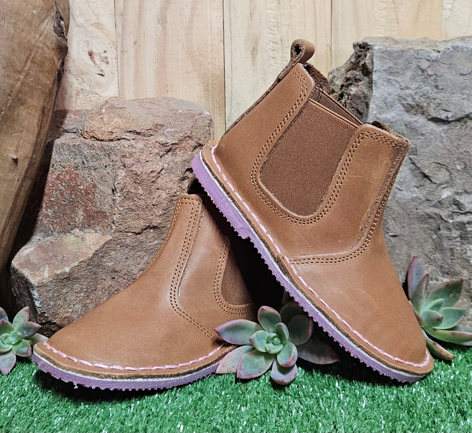 Kids pink boots